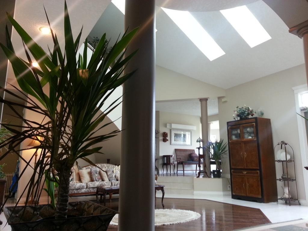 By The Sea Bnb, Sidney Victoria Bc Extérieur photo
