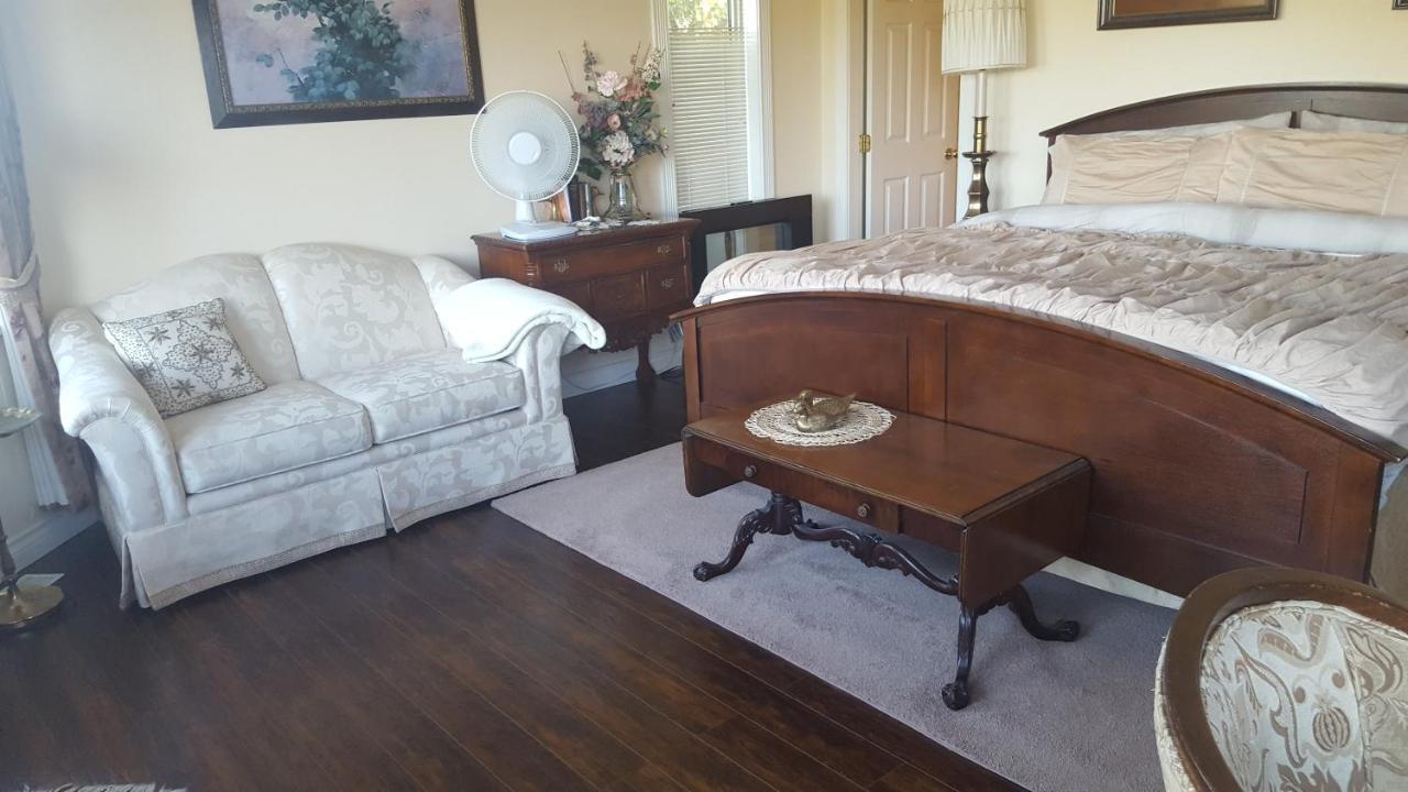 By The Sea Bnb, Sidney Victoria Bc Extérieur photo
