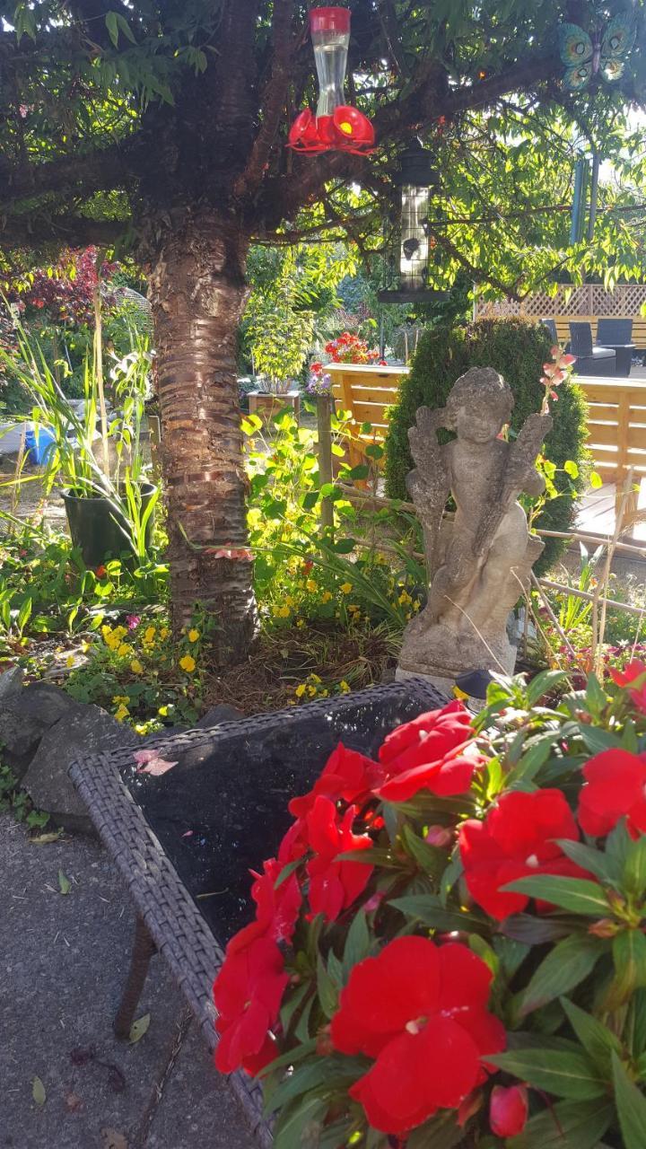 By The Sea Bnb, Sidney Victoria Bc Extérieur photo
