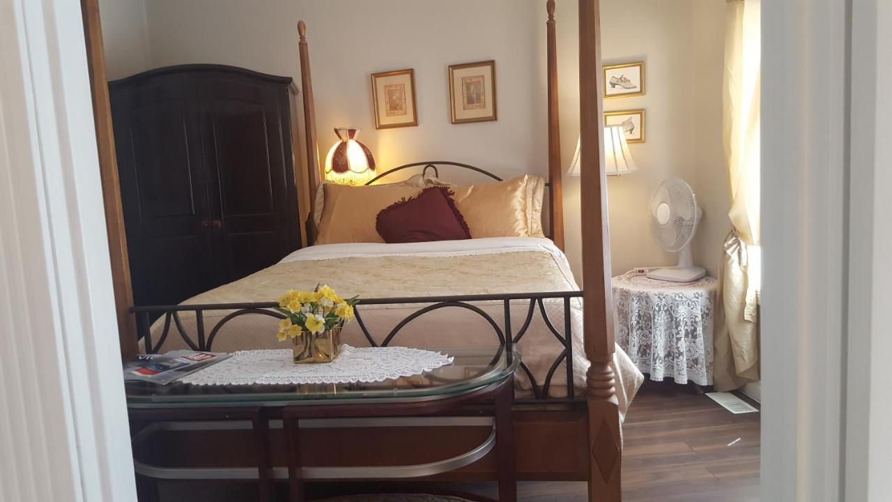 By The Sea Bnb, Sidney Victoria Bc Extérieur photo